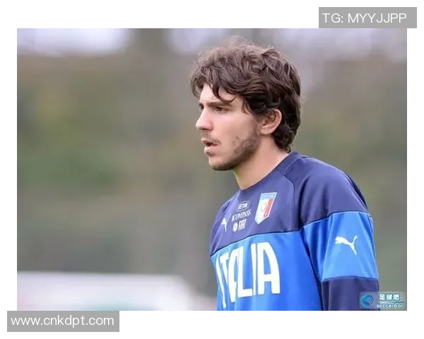 周凯在足球界的成就与影响力分析是否可以称其为足球明星